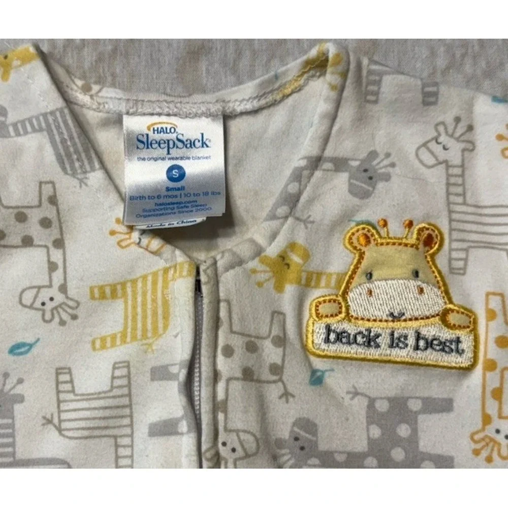 Halo SleepSack Swaddle Lot 2 Cotton Giraffe Print.‎ Small And Medium